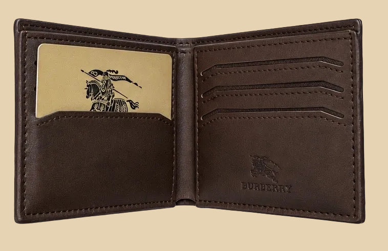 محفظة Burberry جلد طبيعي
